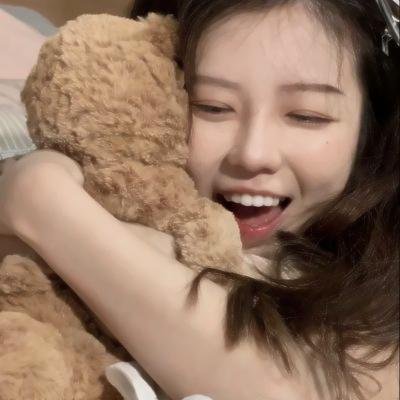 幽灵与未亡人